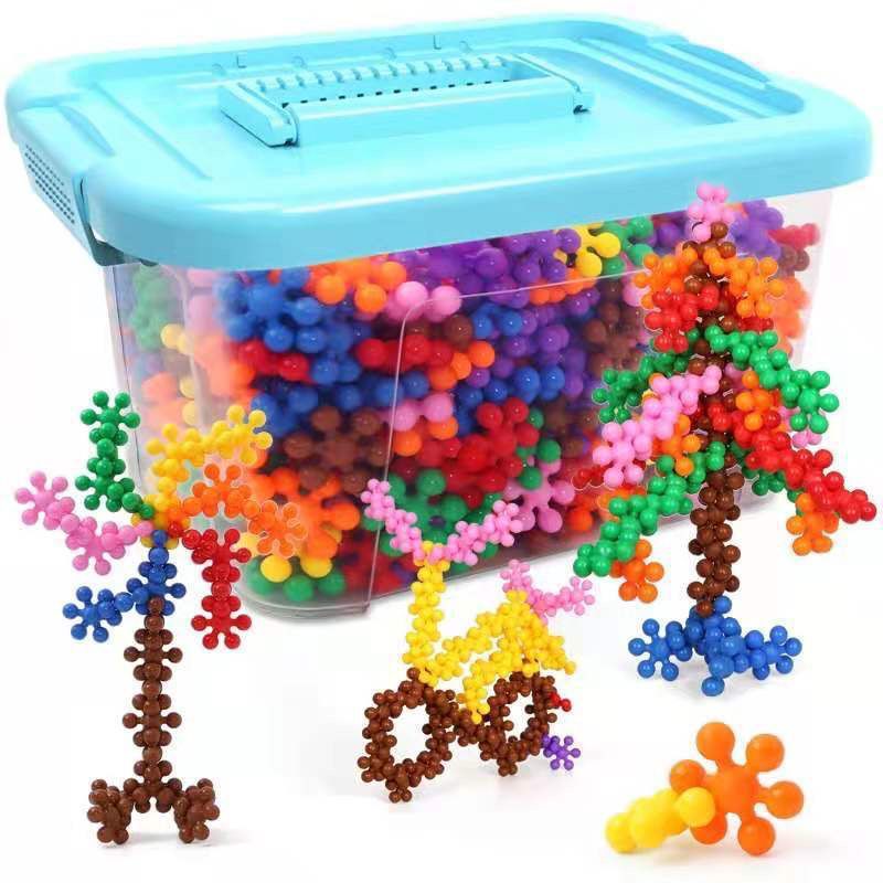 幼儿园桌面雪花片男孩女孩拼插梅花积木儿童益智早教玩具拼装拼图白底实物图