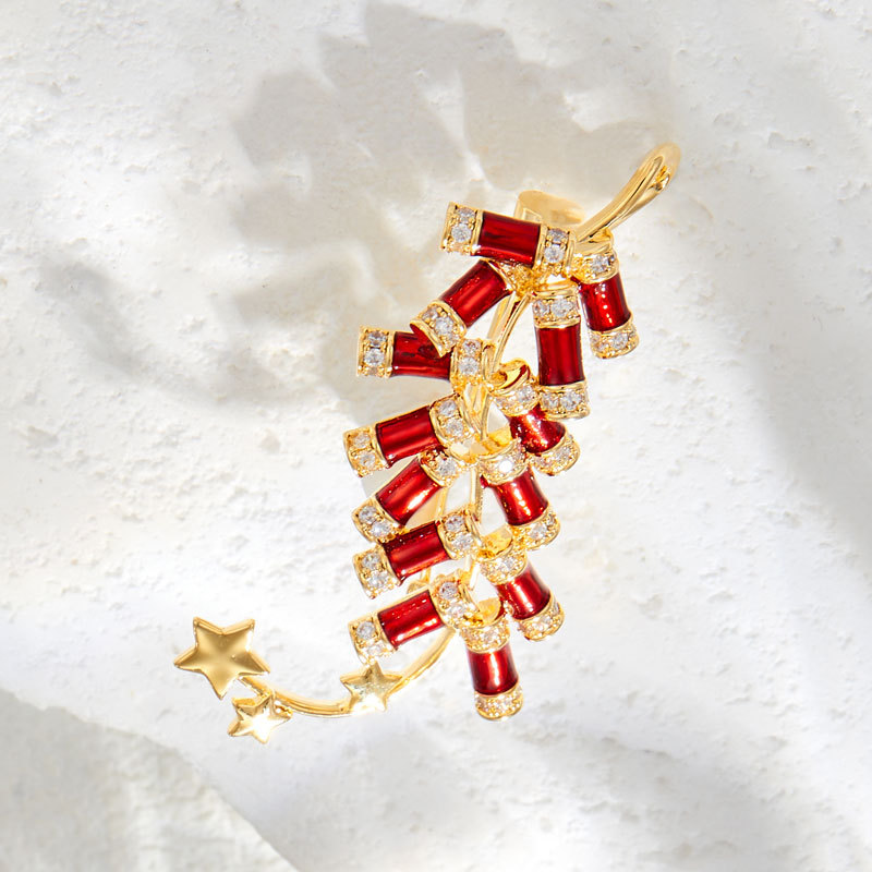 Chinese-style festive red firecracker brooch, New Year's creative pins, gifts, souvenirs, corsages and accessories Application Scenario