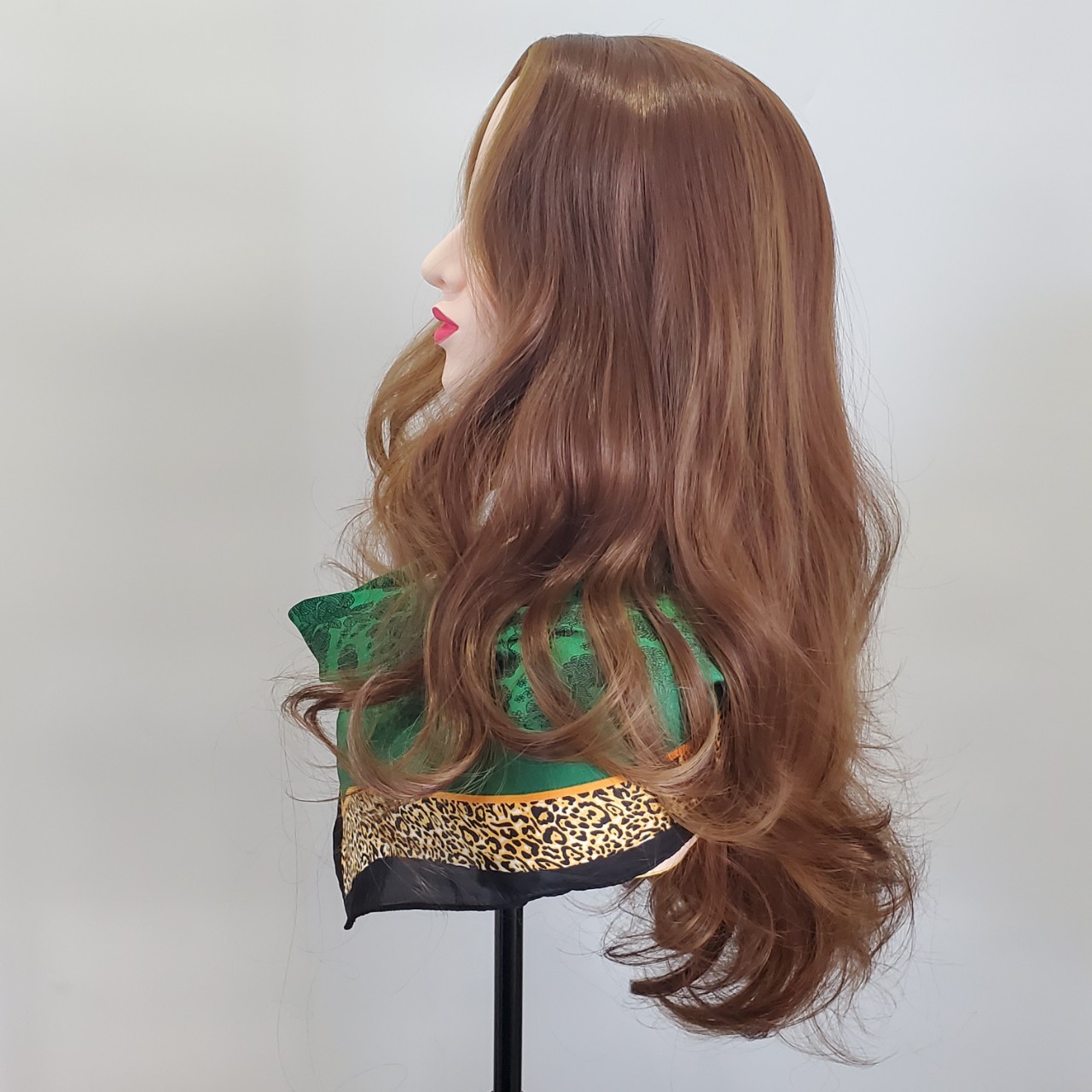 Women's long curly hair, orange-brown mid-parted bangs, women's full wig style details Picture