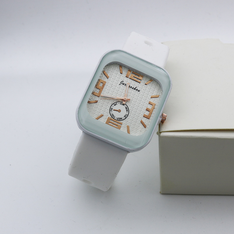 Foreign trade cross-border export square watch, digital, simple, casual and trendy quartz watch, women's silicone high appearance level wristwatch Application Scenario