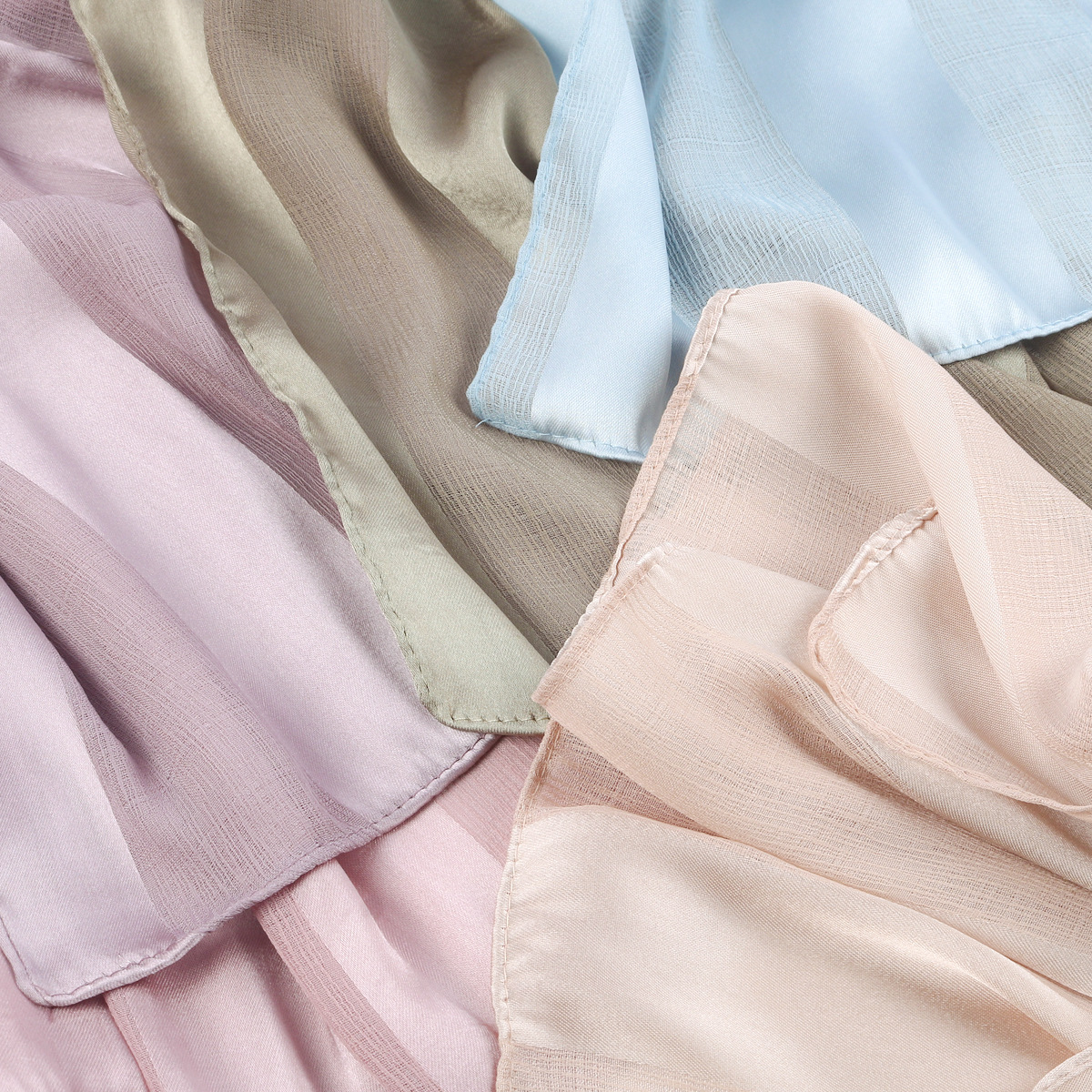 New cross-border women's headscarf shawl, pleated chiffon band, striped natural pleated Middle East Dubai headscarf hijab Item Picture