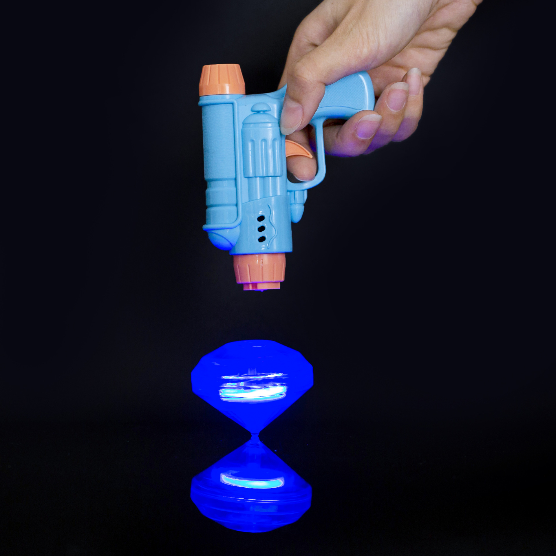 Luminous hand tops, popular toys, small toys, children's creative gifts and small prizes at night markets, wholesale of street stall supplies details Picture