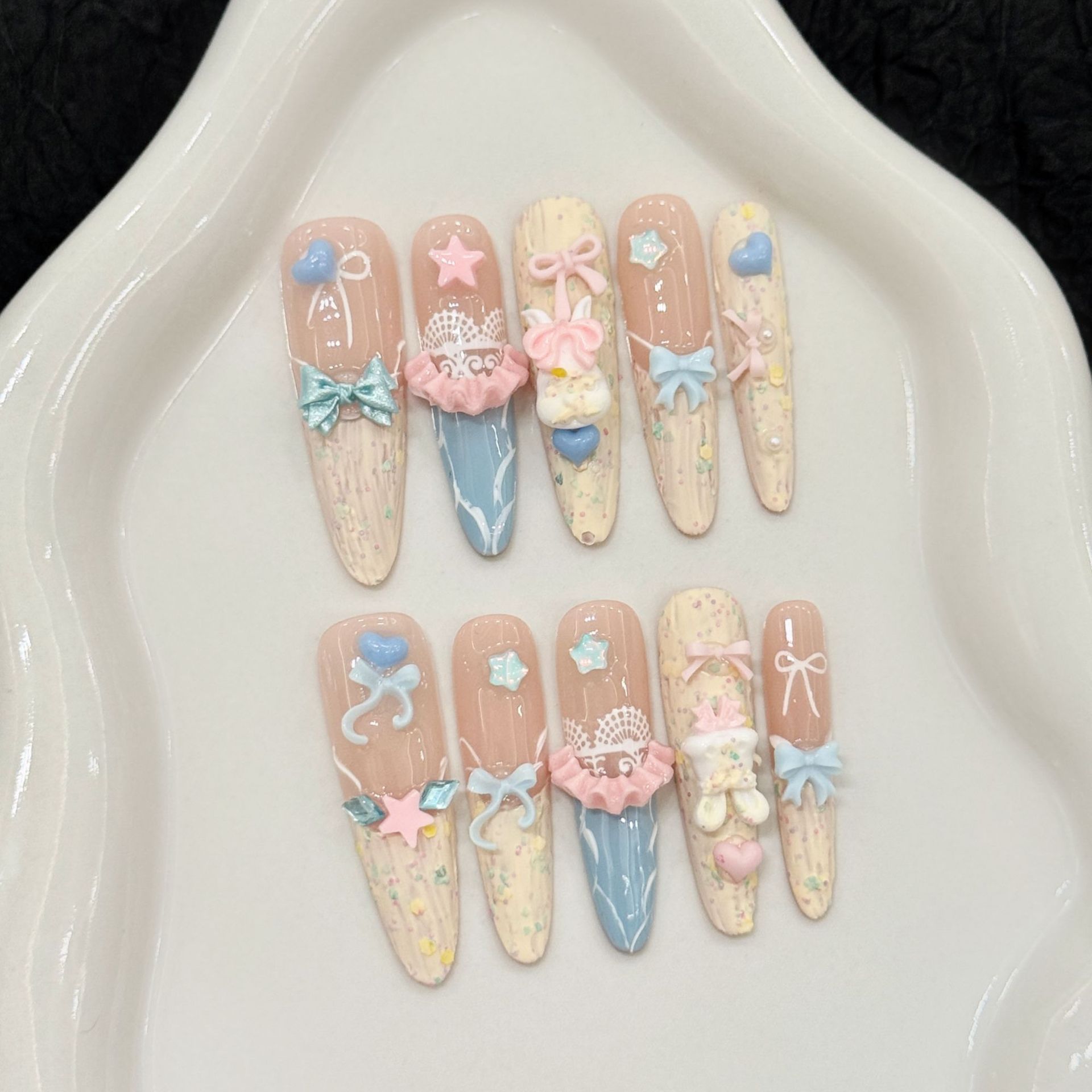 Pure handcrafted long wearable armor, high-quality wholesale cartoon series, exquisite, cute, high-end and elegant, whitening