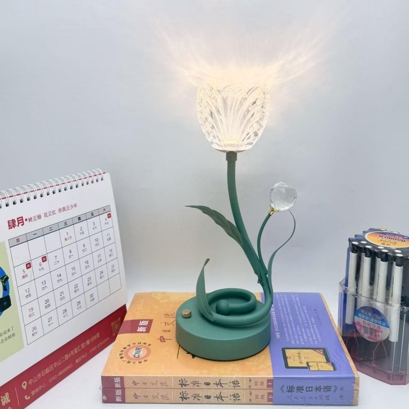 2026 New style country-style flower table lamp, French-style decorative bedroom bedside lamp, popular tulip ambient light beside the sofa Specification image