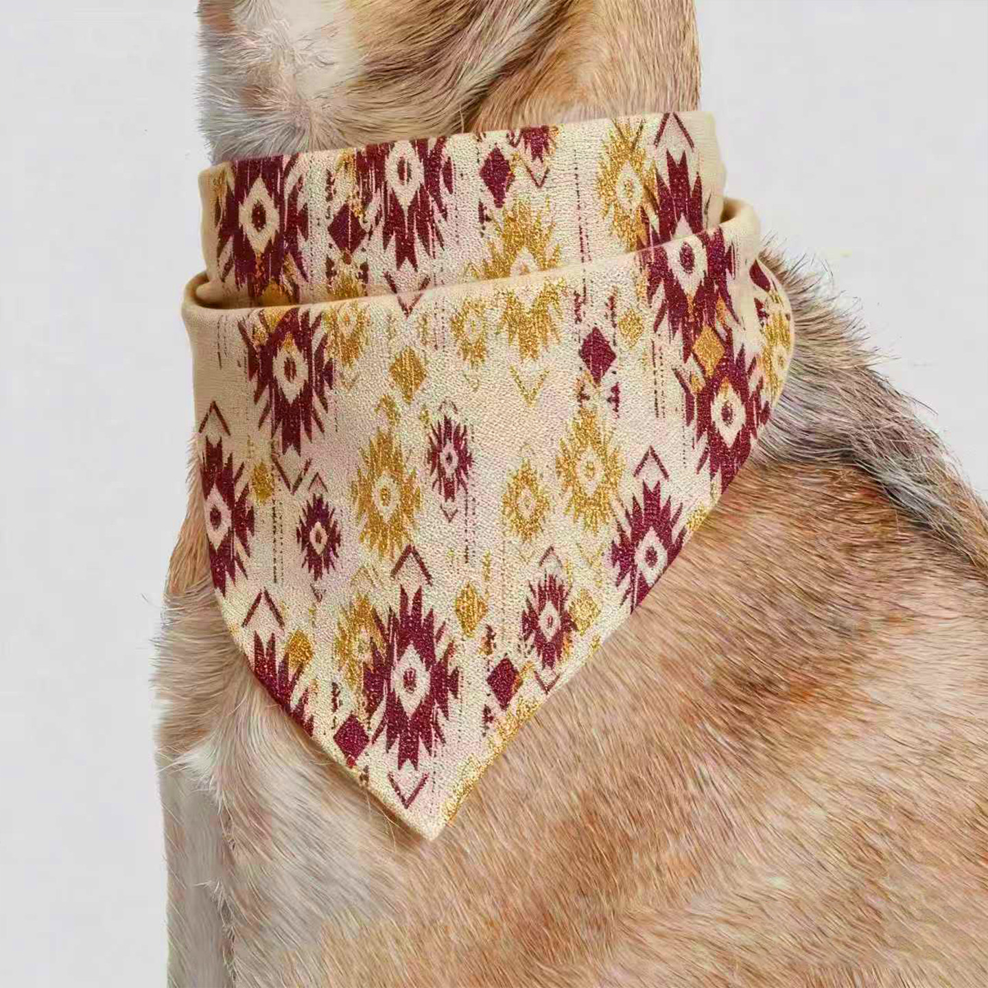 The new suit Thug series features cute pet wipes, scarves, waterproof bibs, and large, medium and small dogs, cats and dogs Specification image