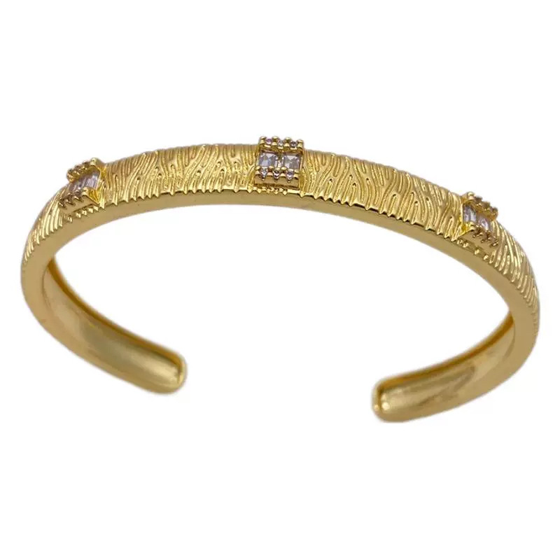 import白底实物图