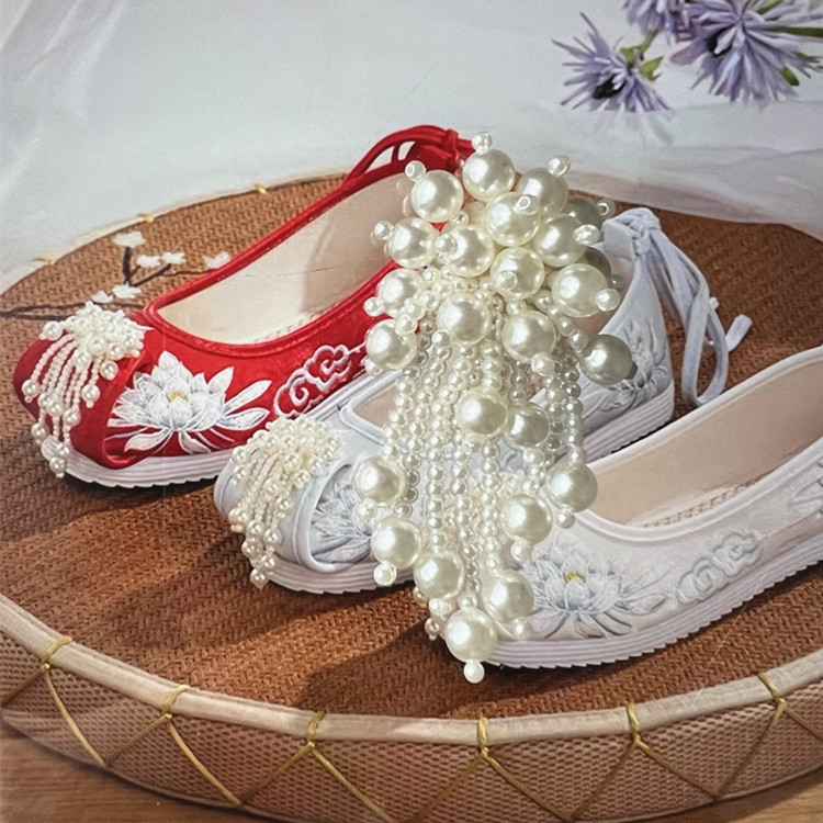 Factory direct supply of ancient-style pearl tassel earrings, accessories, handcrafted pendants, DIY jewelry accessories, embroidered shoe pendants Specification image