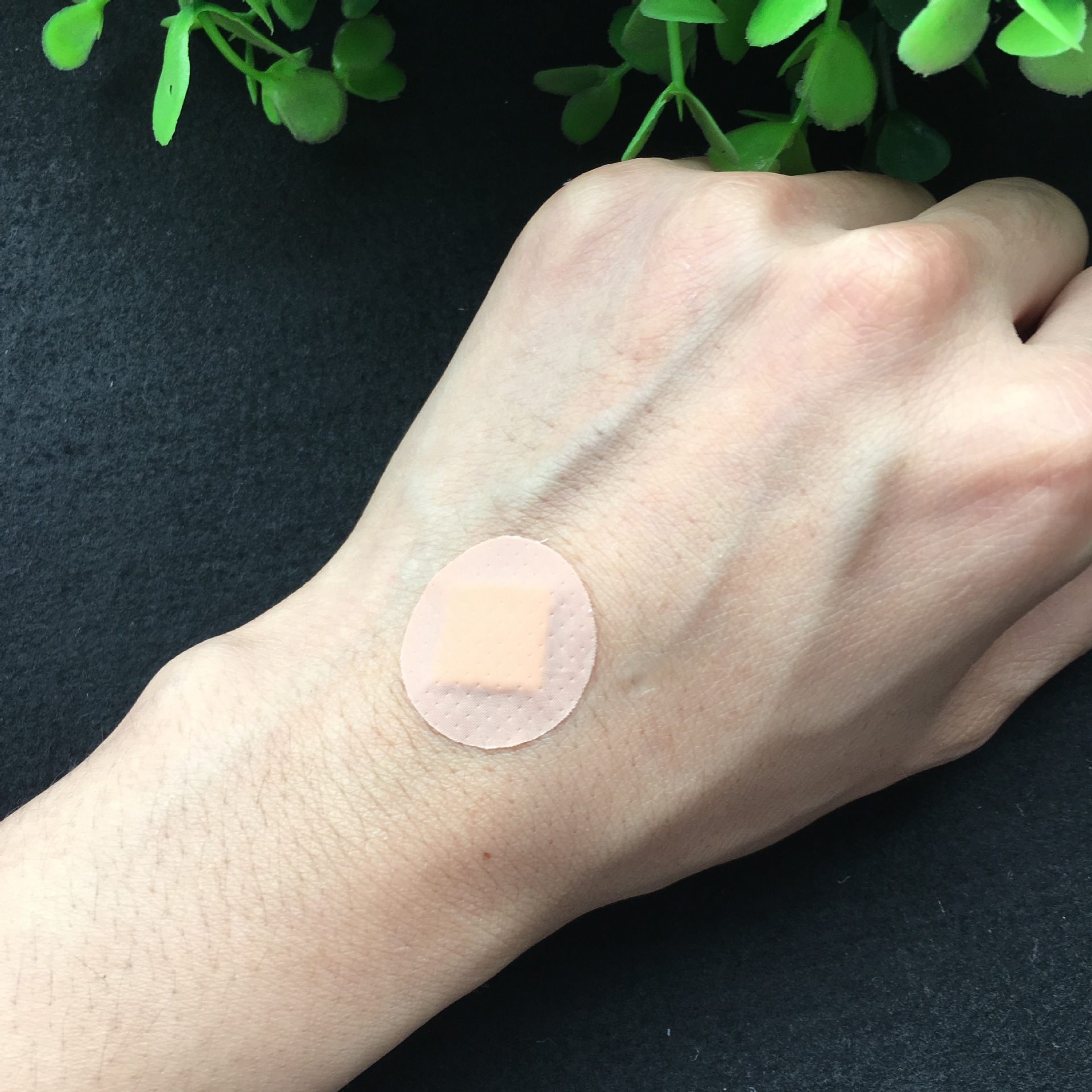 Only for foreign trade export: Round band-aids, vaccination pinhole patches, baby patches, cute baby infusion patches, waterproof patches Application Scenario