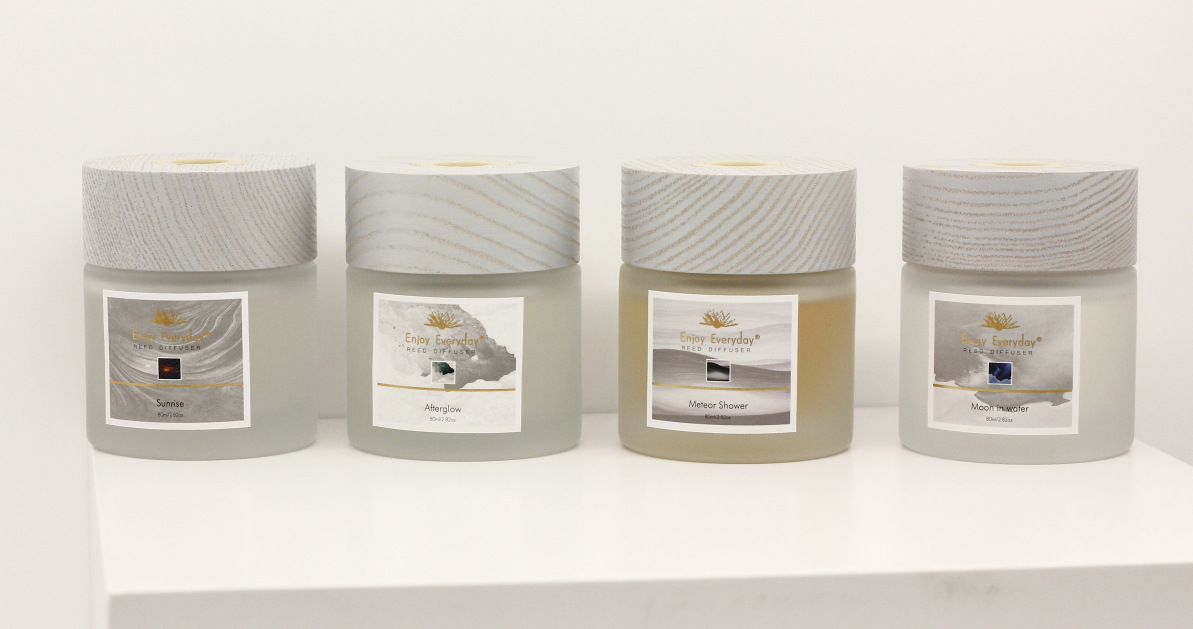 Sun, Moon, Star and Glow Flameless Aromatherapy Set, Home Air Freshness, Household perfume, Gift and decorative items factory direct sales and wholesale Application Scenario