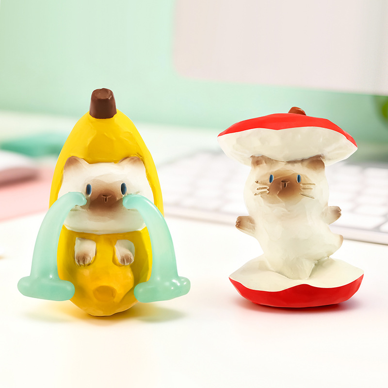The cat PAI is indeed fun. The blind box Siamese cat figurine is a creative couple and becomes a figurine desktop birthday gift for women details Picture