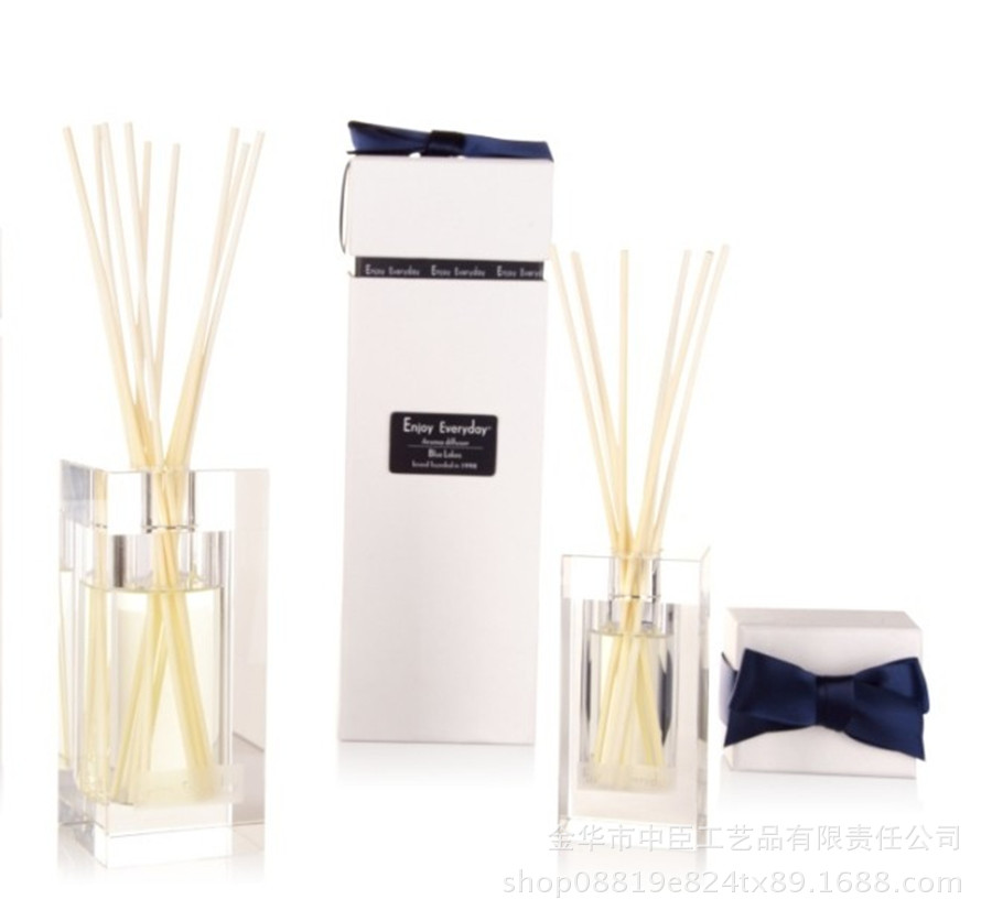 Home perfume and aromatherapy gift box, air purifier, car perfume, non-combustible rattan aromatherapy volatile liquid 100ml Application Scenario