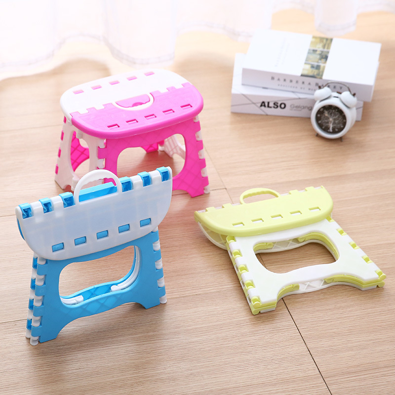 Portable thickened stool, children's stool, folding stool, fishing stool, small stool, outdoor plastic low stool, train stool