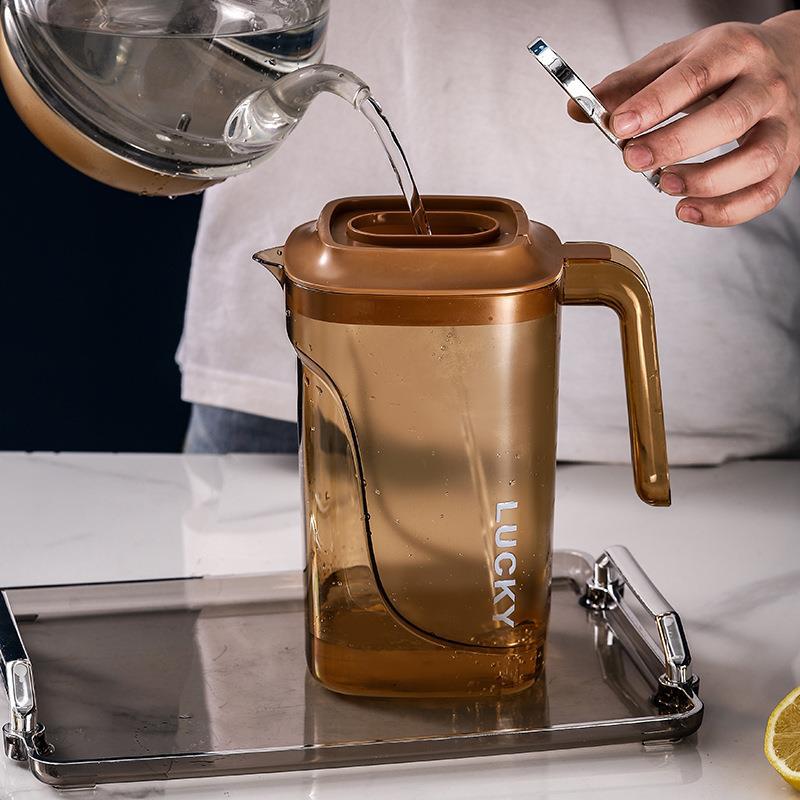 Household refrigerator tea and juice teapot, summer large-capacity beverage fruit teapot, cold water kettle Application Scenario