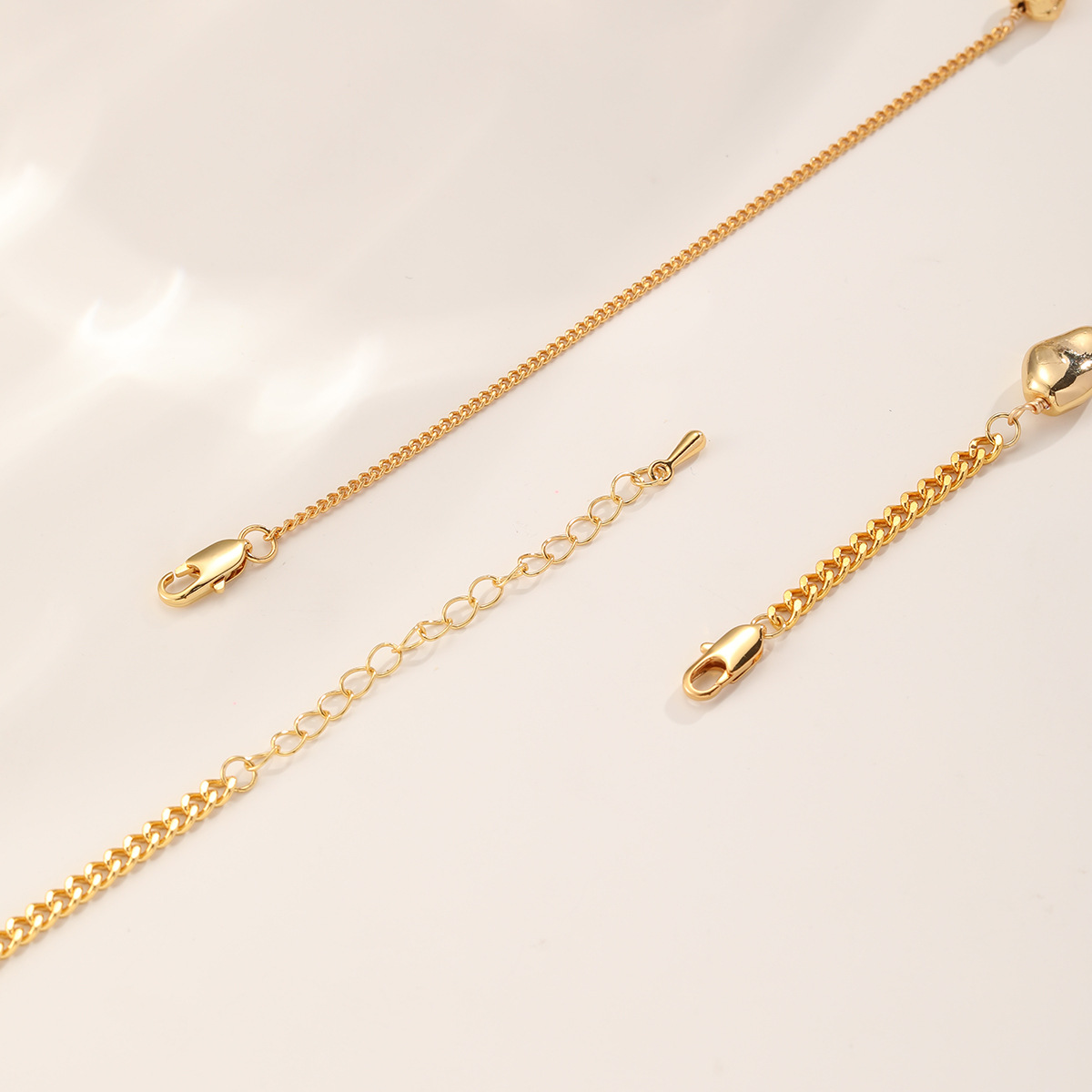 Nasha Cross-border Best-selling Baroque freshwater pearl necklace and bracelet set, French light luxury irregular bracelet necklace Application Scenario