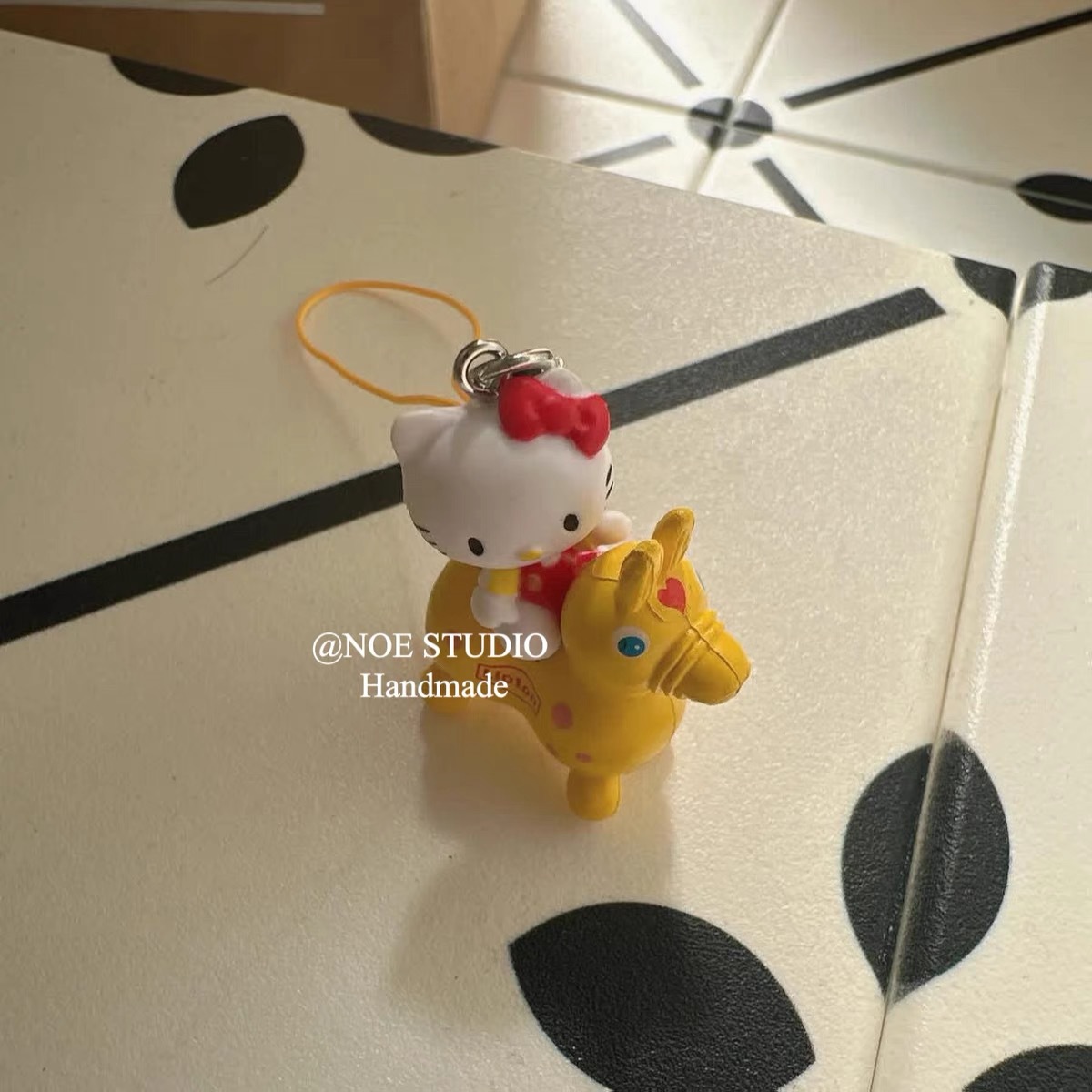 hellokitty regional limited edition pendants, three-dimensional cute dolls, couple bags, pendants, mobile phone chains Application Scenario