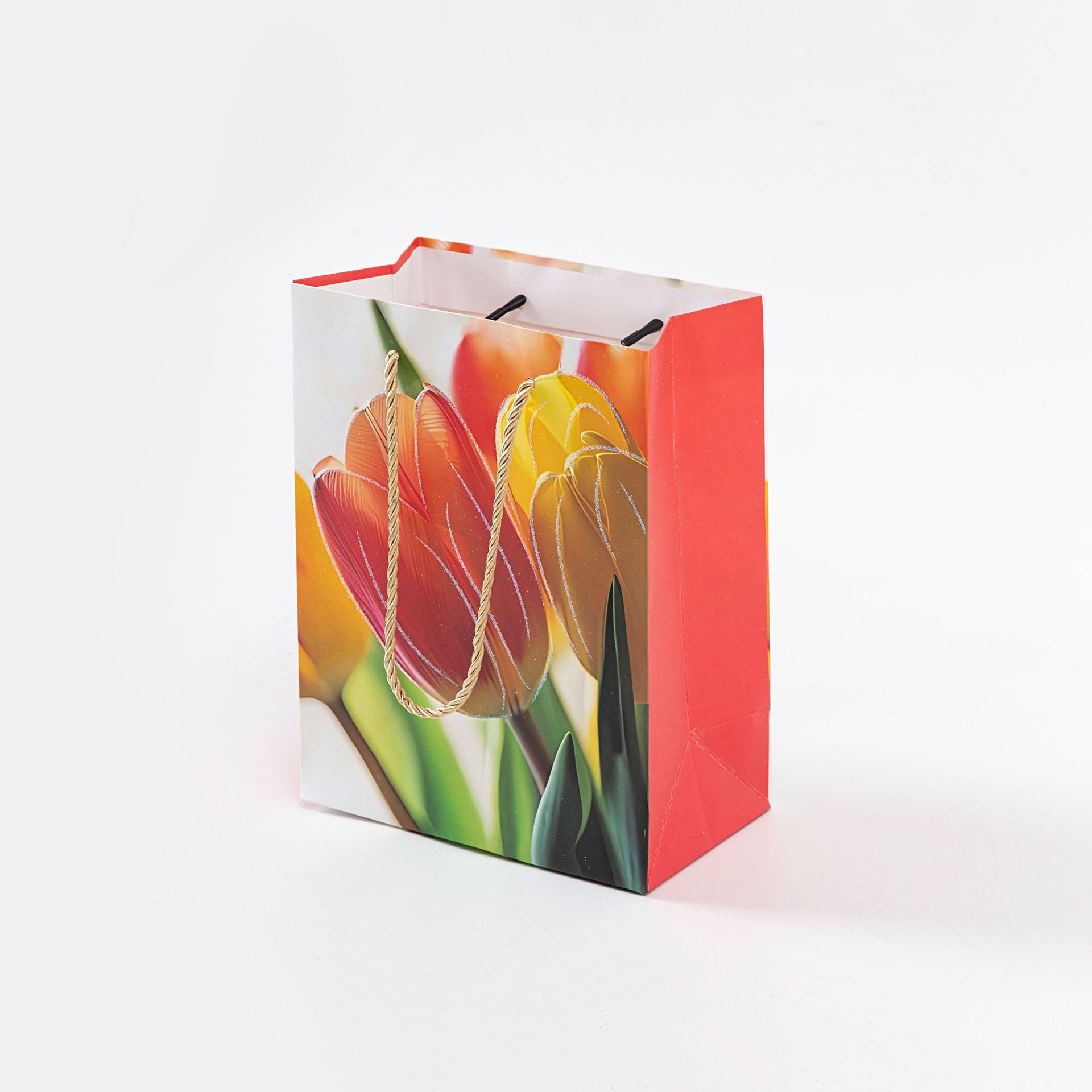 New Christmas gift bags for foreign trade, cross-border exclusive tulip flower series clothing and cosmetics packaging, hand-held bags, paper bags and gift bags Specification image