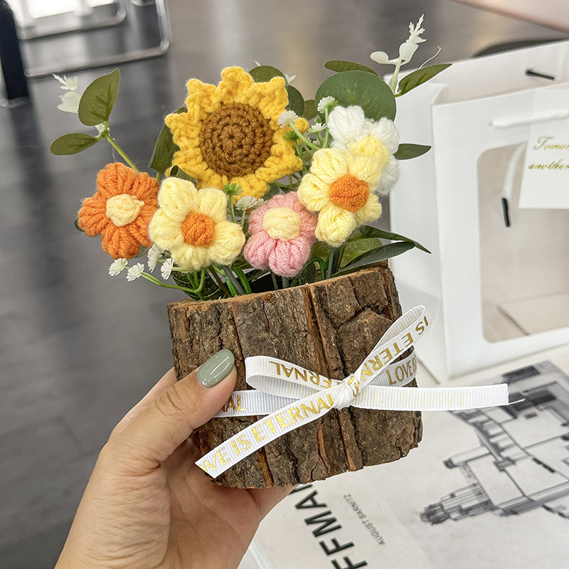 毛线手工编织太阳花毛绒向日葵针织花束