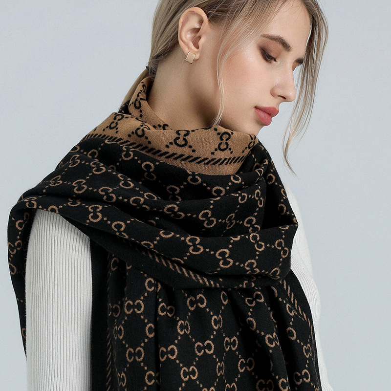 One-piece consignment for women's winter faux cashmere autumn and winter Korean version winter warm check foreign trade new cute jacquard shawl and scarf wholesale for women's street stalls Application Scenario