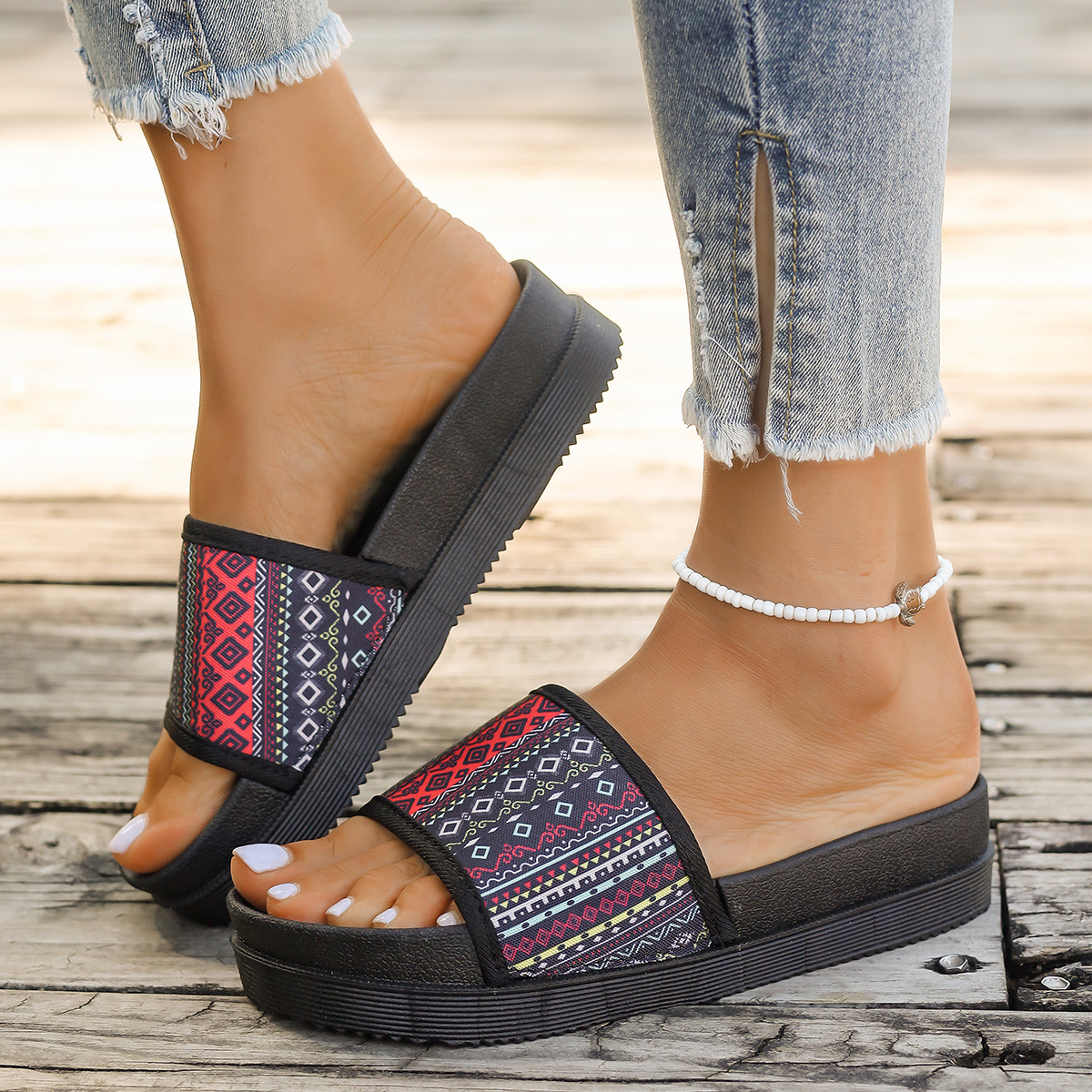 童特色鞋实物图