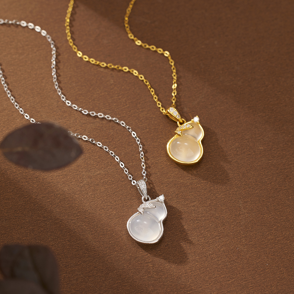 s925 sterling silver New Chinese-style high-ice white chalcedony Gourd pendant necklace, fashionable and versatile, a collarbone chain for girls Specification drawing