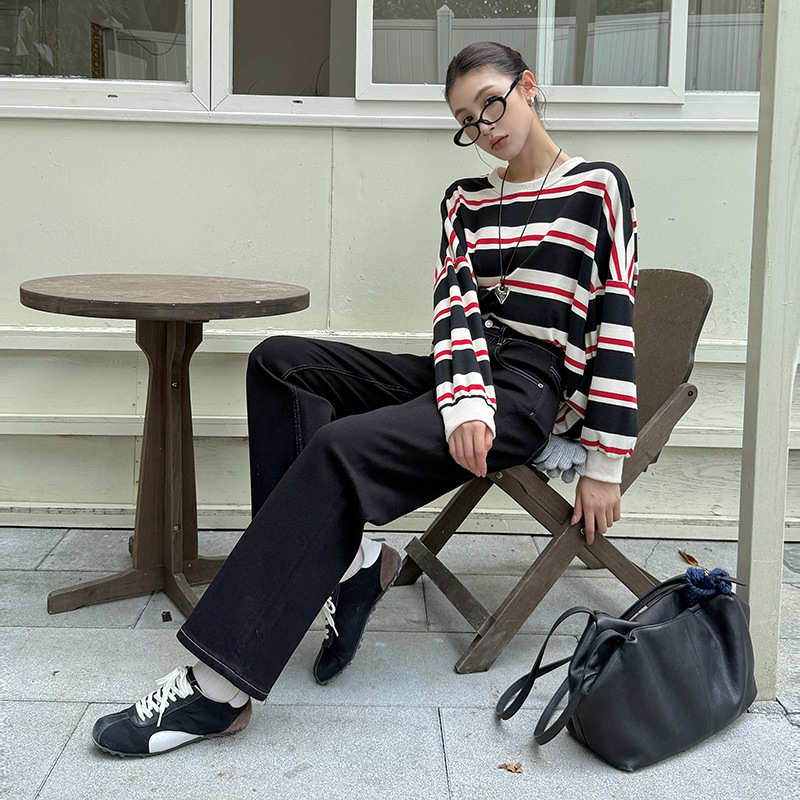 带钻牛仔裤/牛仔裤/牛仔裤阔腿/库存/牛仔短裤女产品图