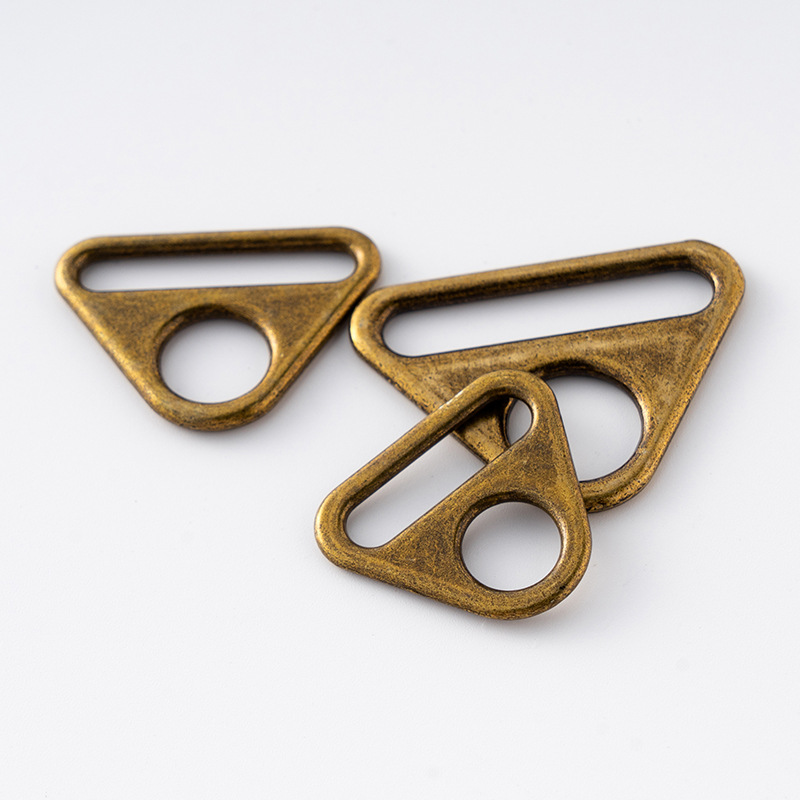 Wholesale alloy triangular buckle strap adjustment buckle, bronze matte black multi-color triangular pieces Application Scenario