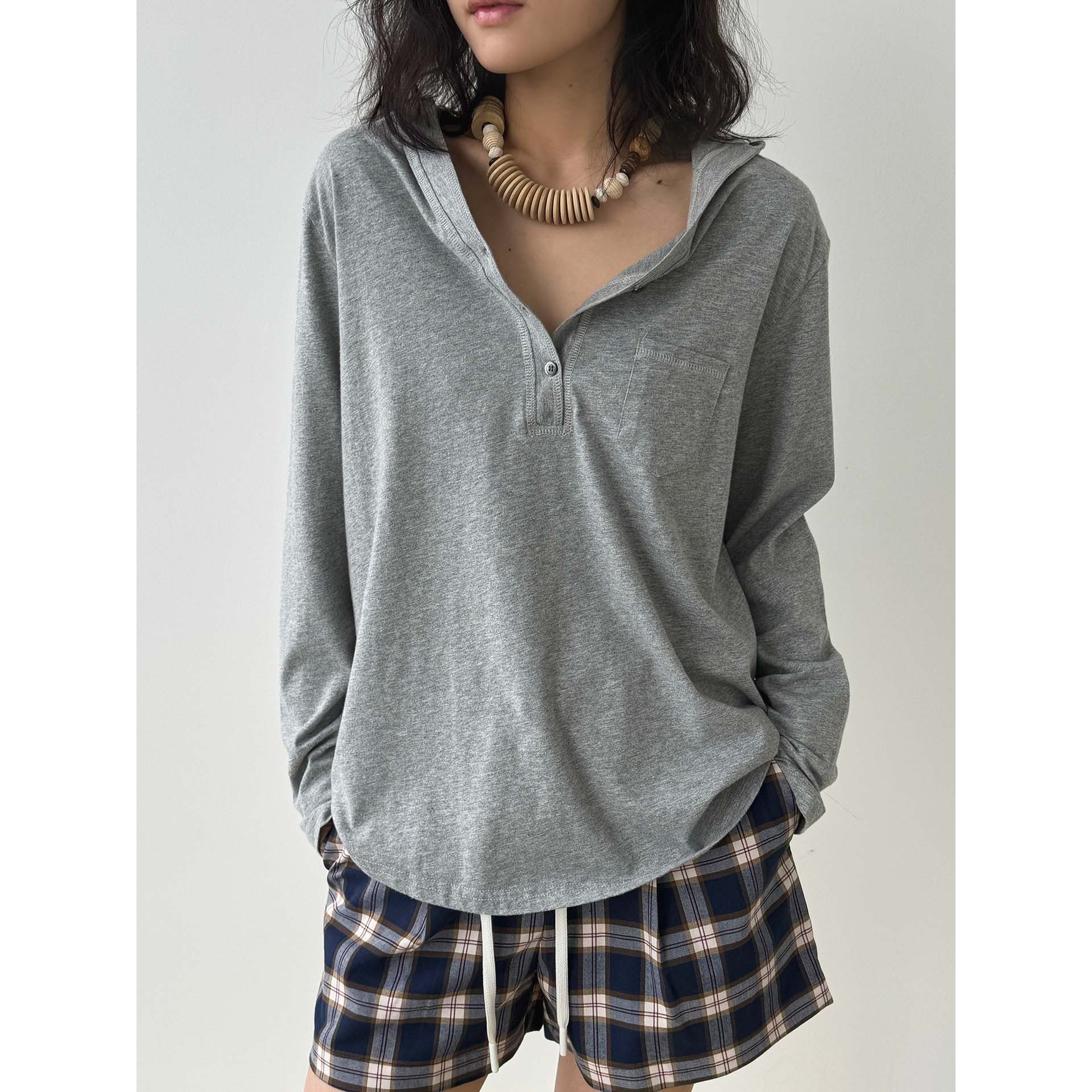 Spring and Summer new hooded Henry collar small pocket T-shirt, loose long-sleeved, laid-back top for women