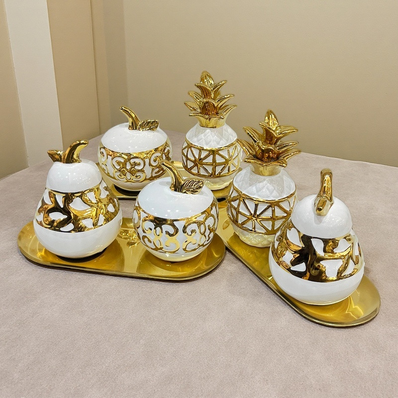 Electroplated white gold apple and pear storage jar, European ceramic vase, handicraft display item, soft decoration storage jar, luxurious fruit-shaped ceramic jar