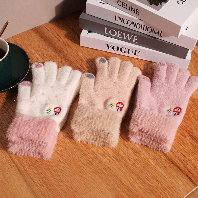 Chunda Cross-border Christmas Snowman Gloves, comfortable and soft mink fleece touch screen gloves, autumn and winter outdoor warm gloves details Picture