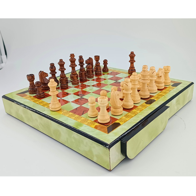 出口精品 台式带抽屉木质国际象棋 精雕棋子多配备用棋子益智木制白底实物图
