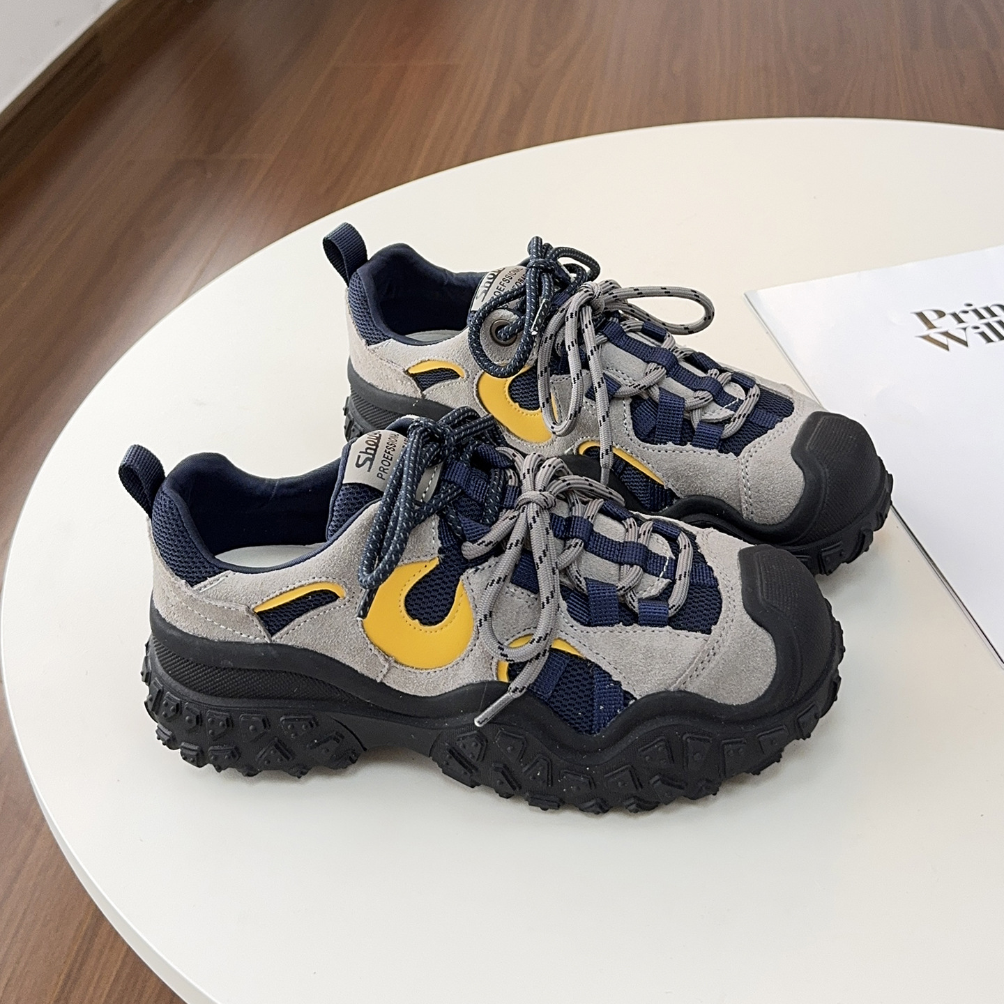Shougu Super Good-looking thick-soled women's 2025 new style super popular ugly and cute shoes, height-increasing outdoor sports casual shoes details Picture