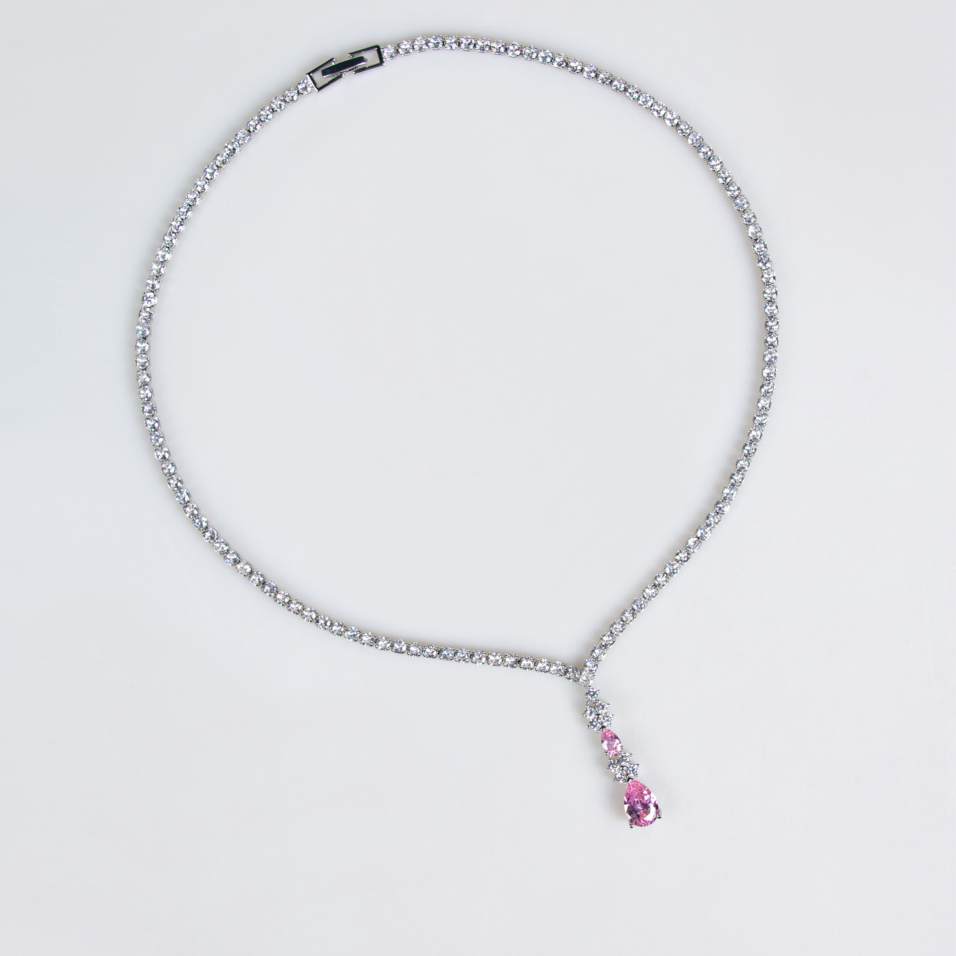 Collar de gota de agua de moda simple transfronterizo conjunto de pendientes cadena de garra geométrica de lujo ligero conjunto de collar de circonitas incrustado al por mayor LYTJ30431 gutisa banquet vestido accesorios joyería joyería al por mayor Item Picture