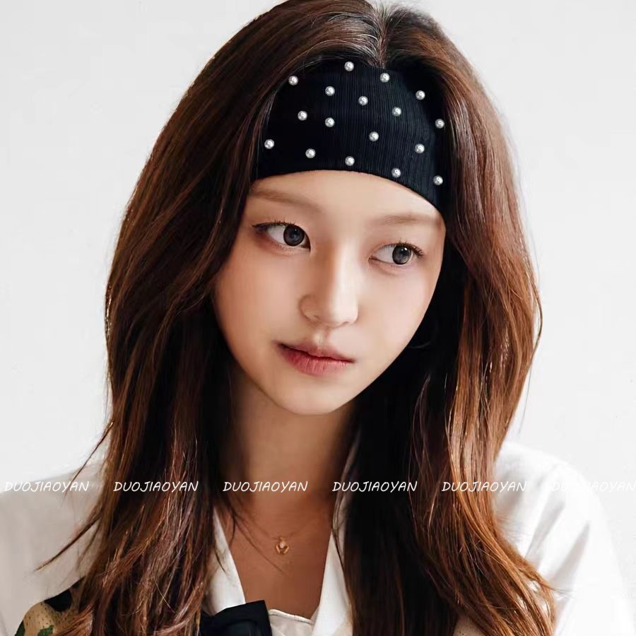 The new solid-color beaded headband, a retro and simple pearl versatile headpiece, is fashionable and sporty. It has wide edges and is suitable for women Specification drawing