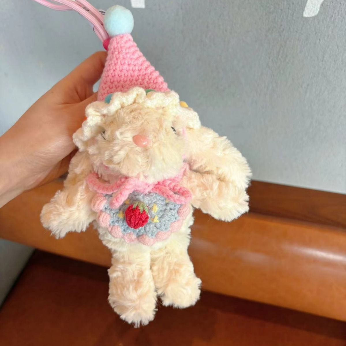 Factory direct supply of plush toy pendants with drooping ears, creative Bonnie long-eared rabbit bag, keychain, crossbody back clip