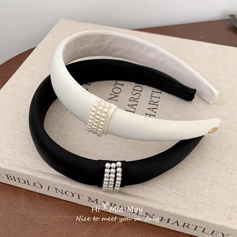 The 2025 new black pearl headband, the same as Zhao Lusi's, is a high-end, stylish and light luxury headband for women Application Scenario