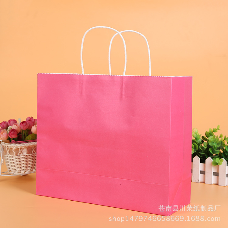 Specializing in the production of in-stock kraft paper bags, advertising color-printed hand-held clothing gift bags, and takeout paper bags. Bulk orders enjoy better prices Application Scenario