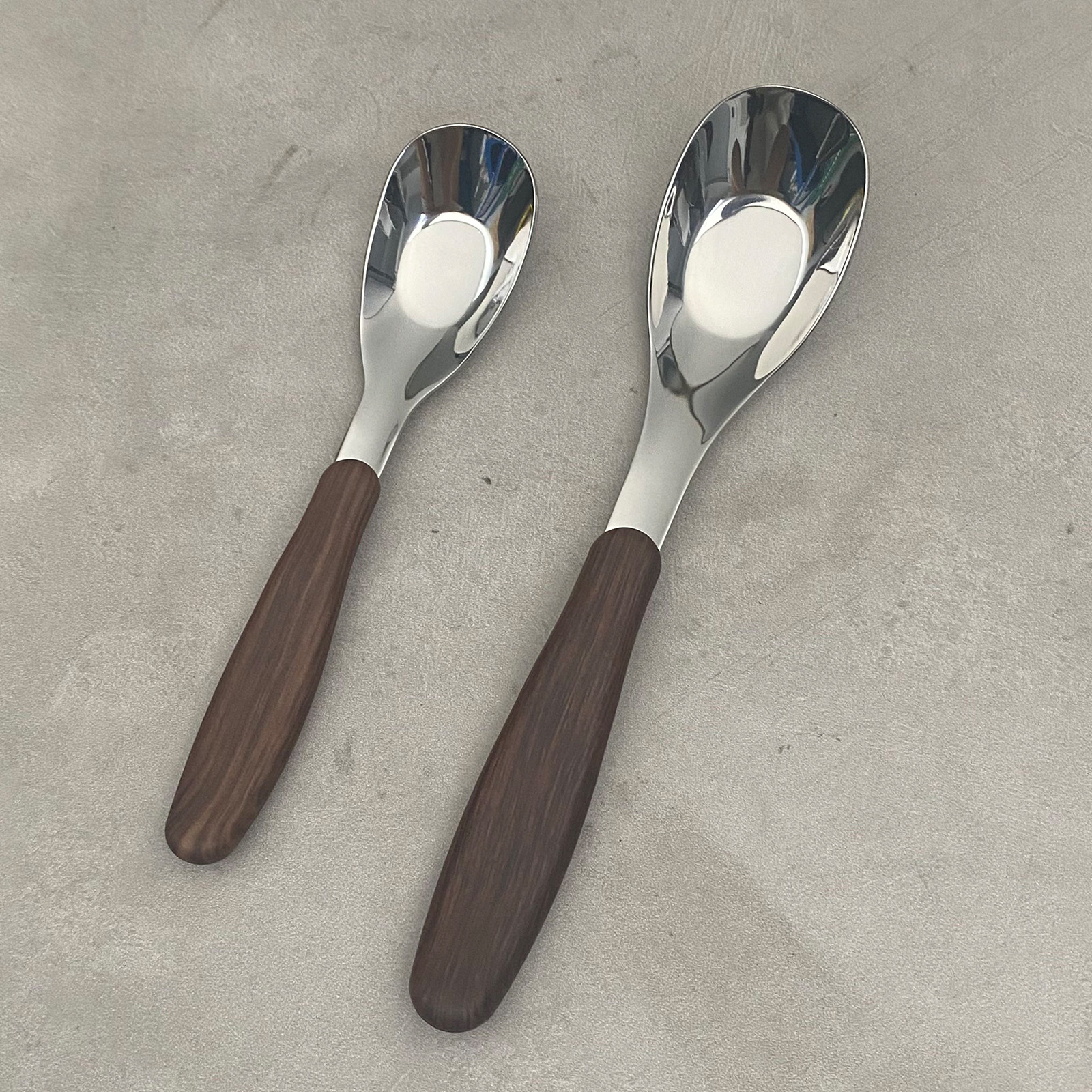 304 stainless steel ingot-shaped spoon, spoon, rice spoon, wood-grain imitation household spoon, adult kindergarten deepening meal and soup spoon details Picture