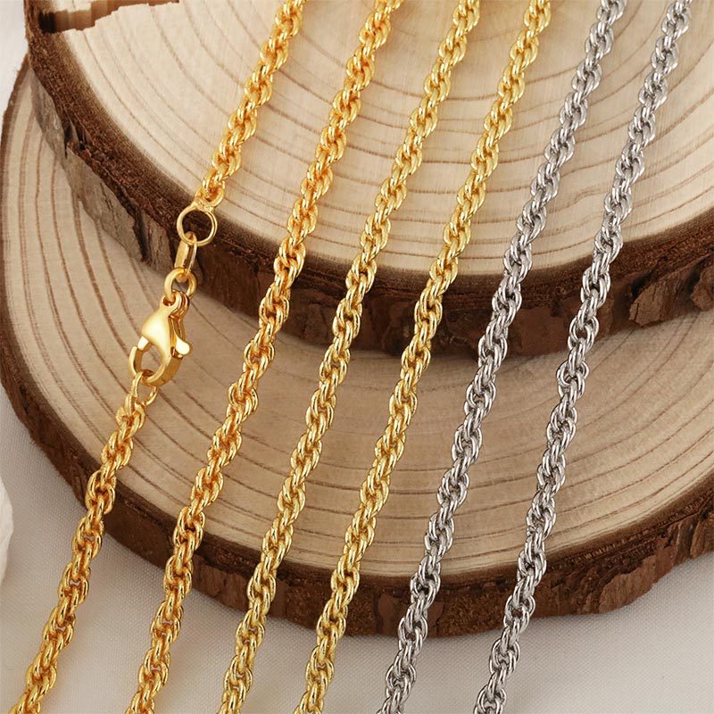 European and American cross-border hip-hop collarbone chain, personalized copper-plated twist necklace, vacuum gold-plated high-end twist chain details Picture