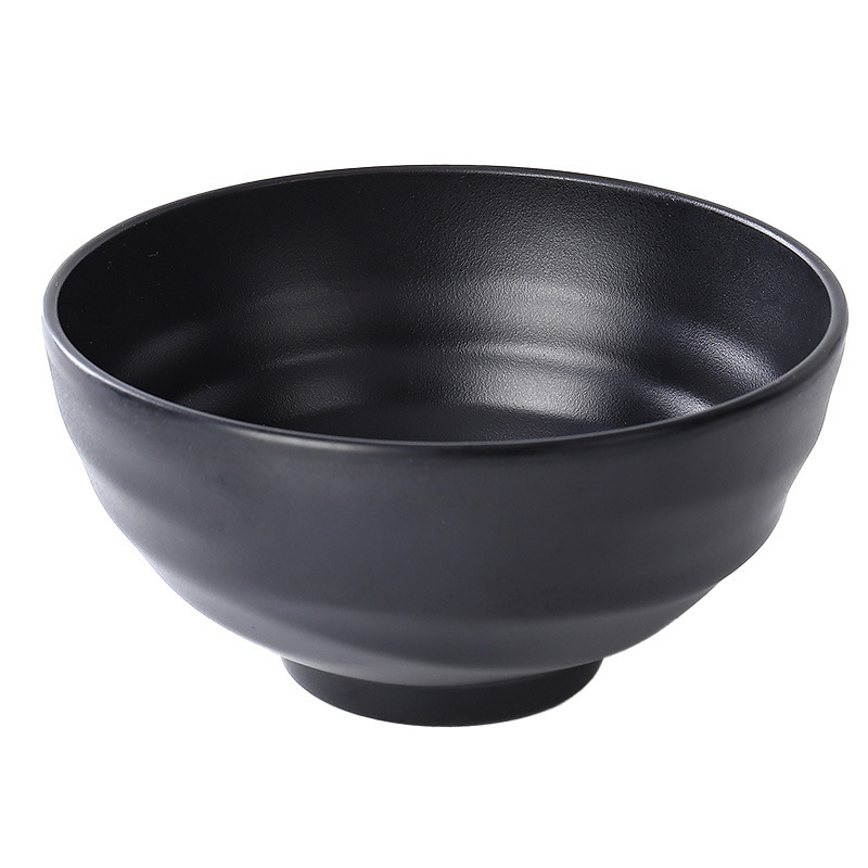 Melamine hot pot large bowl, imitation porcelain black bell mouth bowl, special bowl for Japanese noodle shops and restaurants, rice noodle soup with snails, bamboo hat Application Scenario