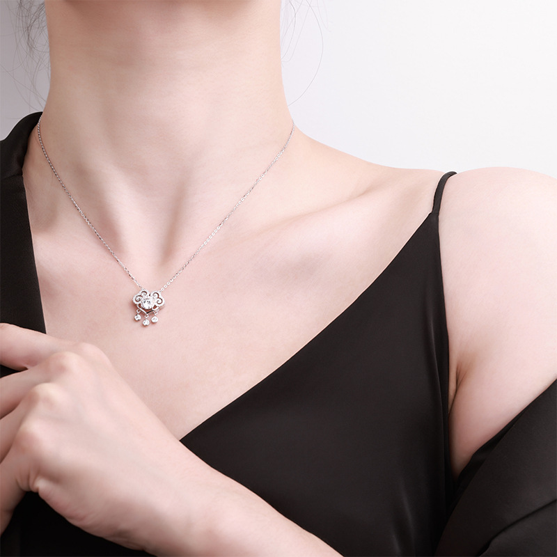 s925 sterling silver peace Lock necklace, 1-carat moissanite pendant collarbone chain accessory, from the original manufacturer Specification image