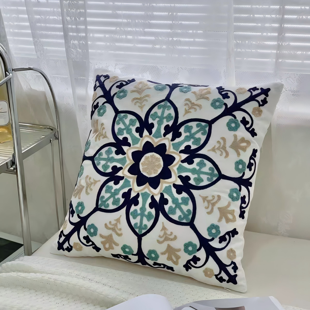New Chinese-style embroidered floral pillowcases, sofa cushions, American-style living room decoration pillowcases, cotton embroidered cushions details Picture