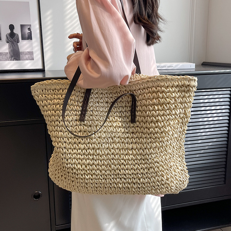 Bolso de paja transfronterizo bolso de playa bolso de hombro de gran capacidad tejido de una sola bolsa de hombro multifuncional bolso de paja de transporte urbano tote bolso de mano tejido a mano moda casual simple bolso de paja Specification image