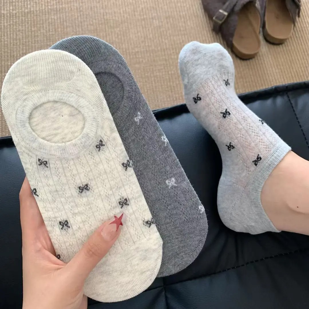 Bow shallow-mouth boat socks, summer thin invisible socks, women's short cotton socks, Korean Dongdaemun trendy socks, ins style. details Picture