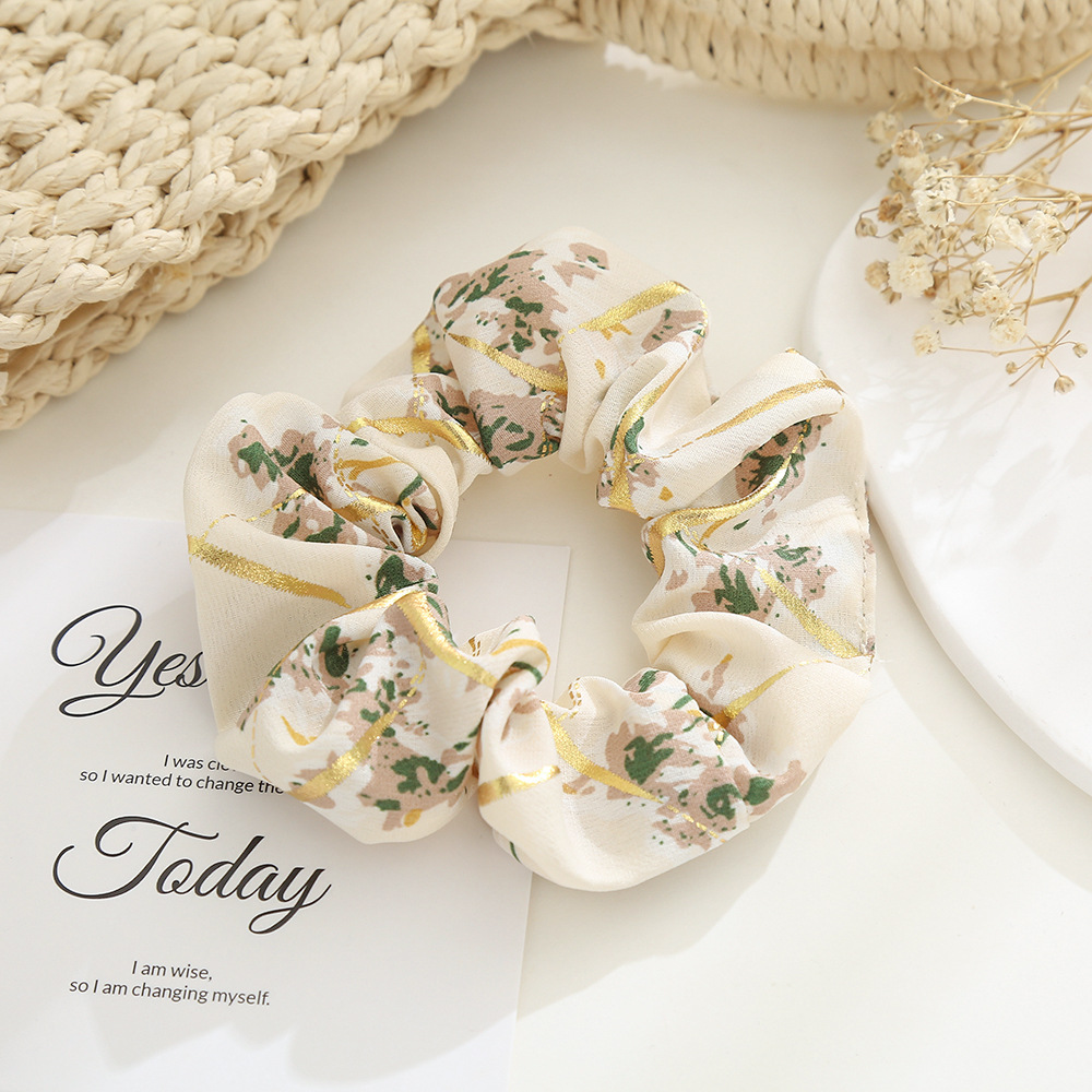 Pig intestine hair band, winter gold-embossed floral hair band, women's French high-end fabric hair tie headwear, wholesale for export Specification image