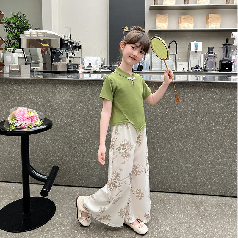 Girls' Chinese-style short-sleeved T-shirt, wide-leg pants, summer style with buttons, new Chinese-style Chinese-style set, thin and breathable for children details Picture