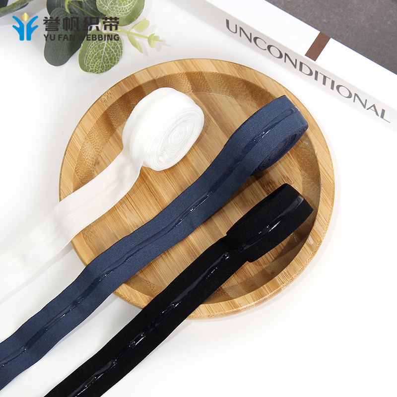 In stock, the same style as the big brand's flat edge with epoxy resin, eco-friendly anti-slip cuffs, anti-skating sleeves, classic color kids' clothes, skin-friendly Application Scenario