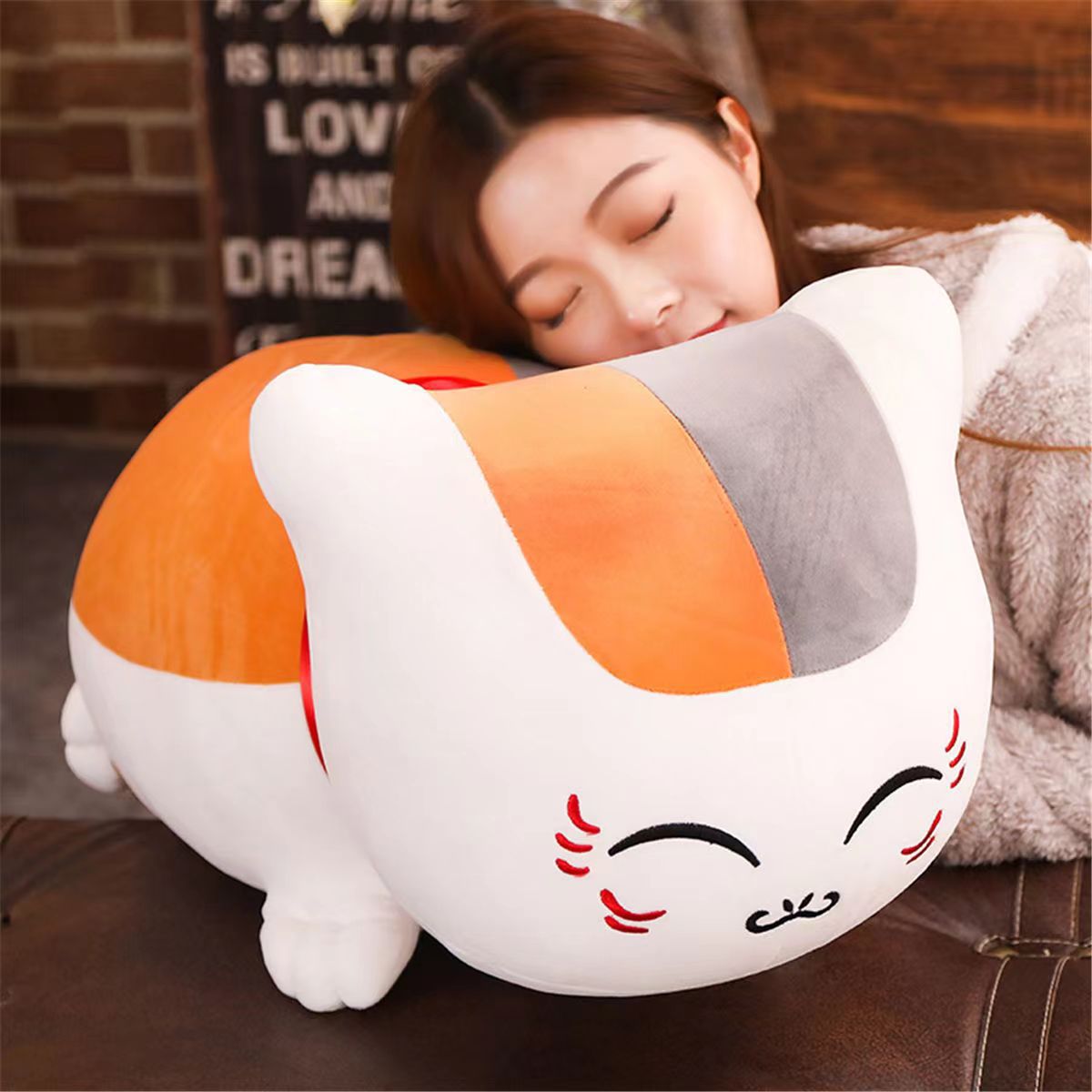 玩具/抱枕/垂耳兔/益智玩具/靠枕学生卡通产品图