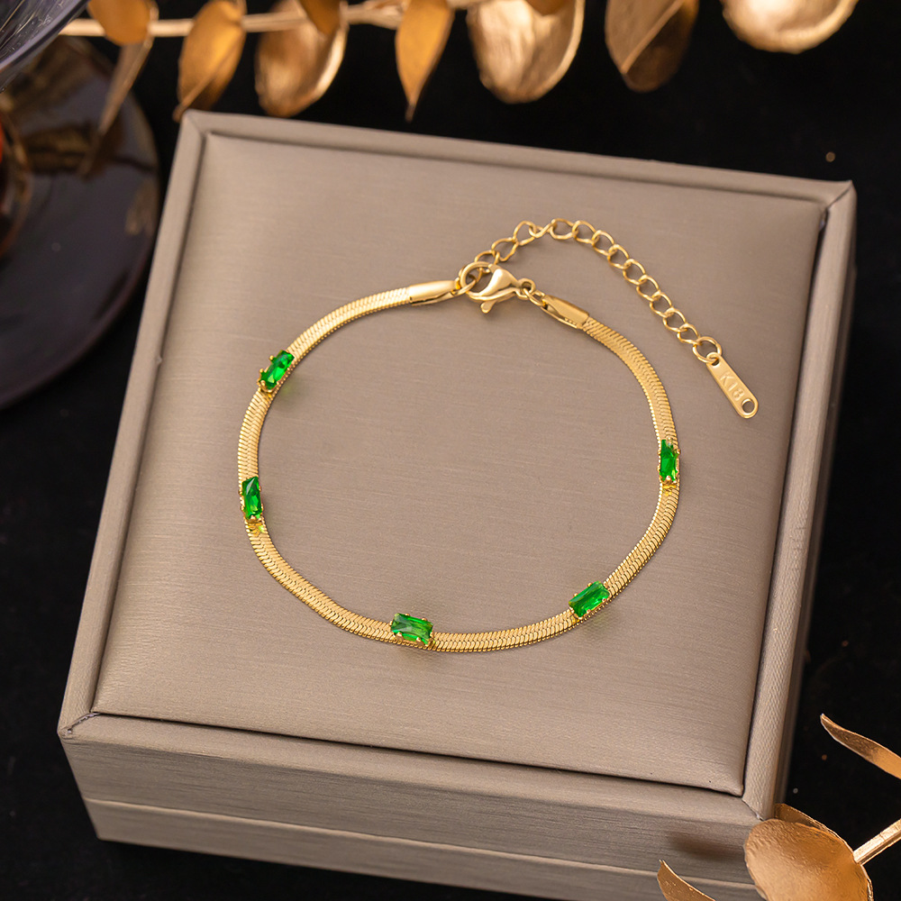 New titanium steel bracelet from Europe and America that doesn't fade, versatile for women, in an ins style, fashionable jewelry, and a sense of sophistication for girls Specification drawing