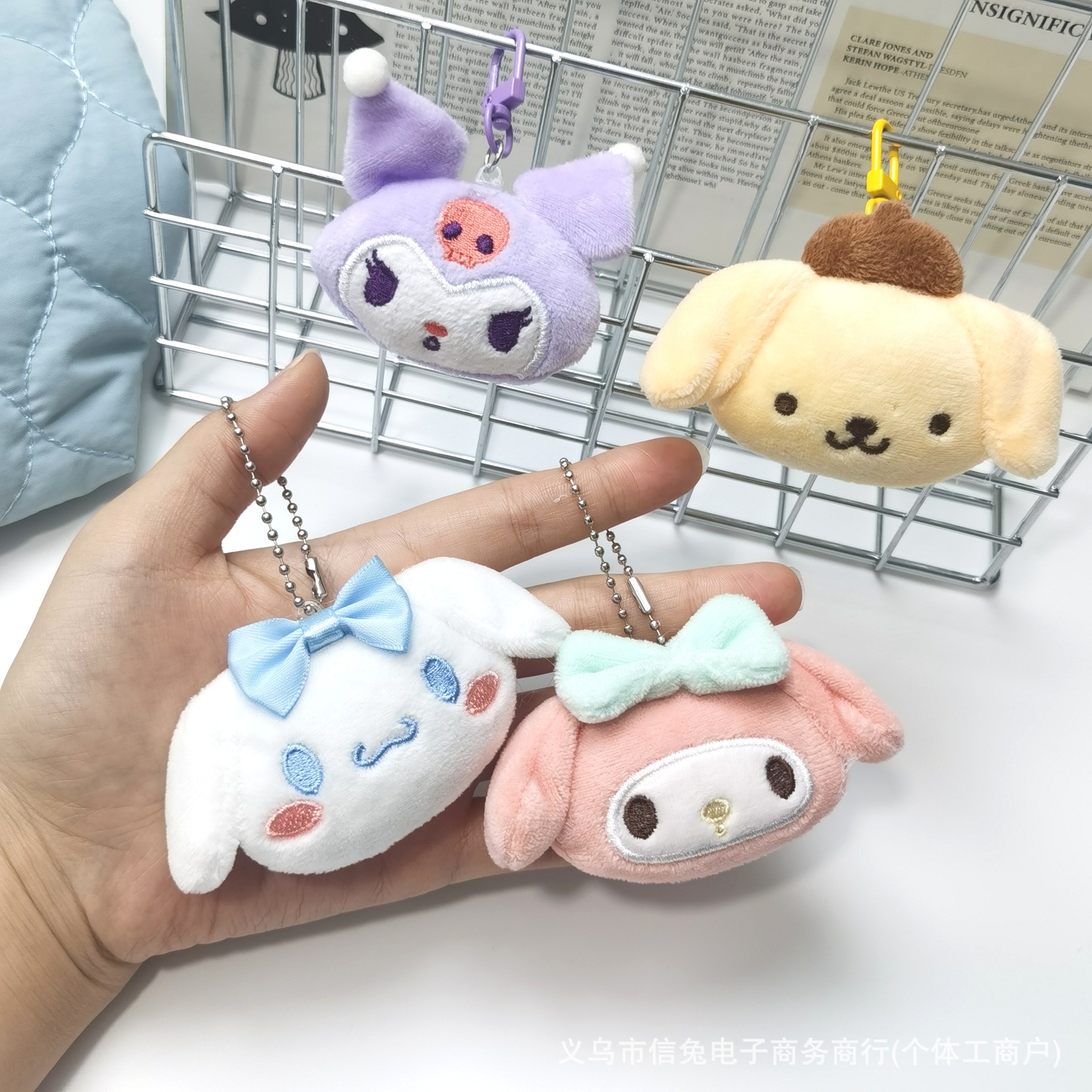 星星人三丽鸥毛绒挂件钥匙扣公仔挂件毛绒玩具