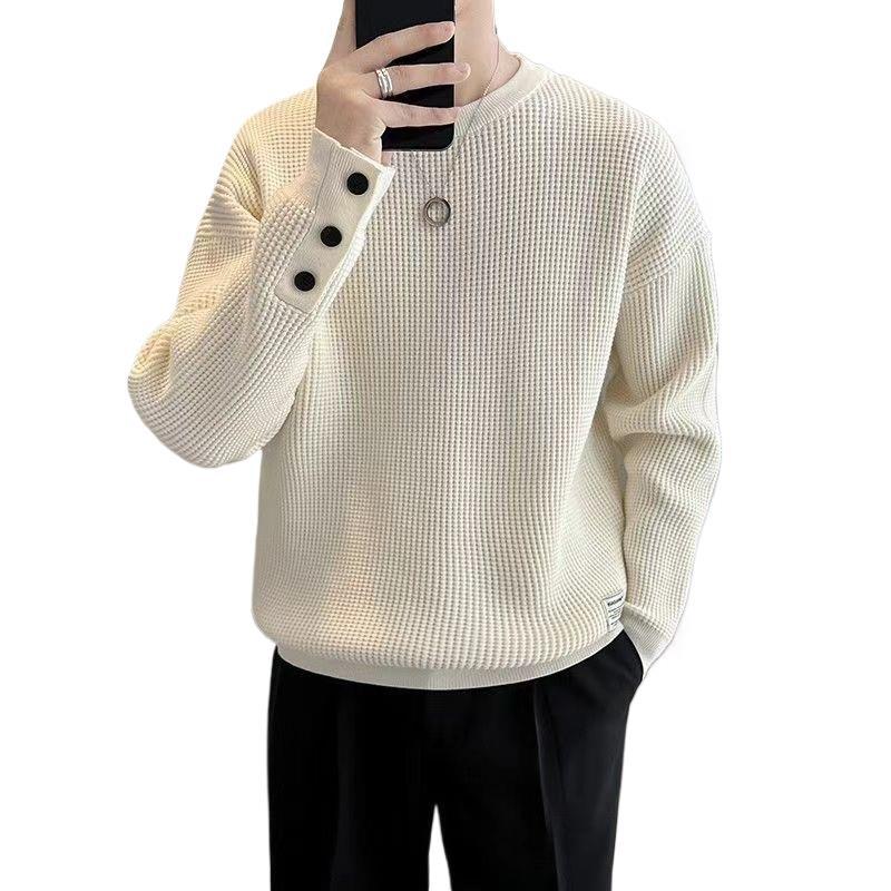 A beige laid-back style top for men, a high-end design for spring and autumn, a long-sleeved shirt from a trendy brand, paired with a round-neck base layer Item Picture